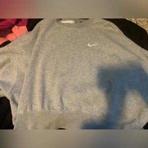 nike crewneck